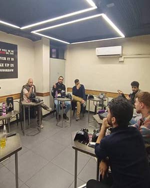 کافه بازی دن کلاب (تخت طاووس)