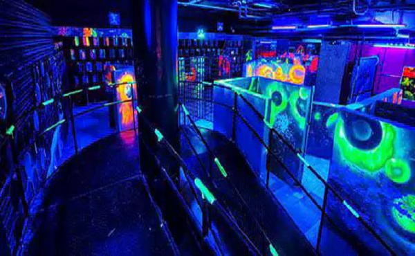 لیزرتگ دهکده